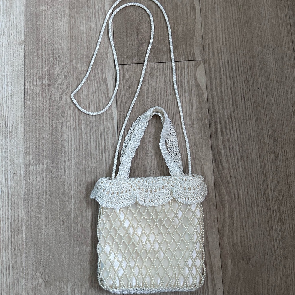 Elegant Cream Beaded Women's Bag